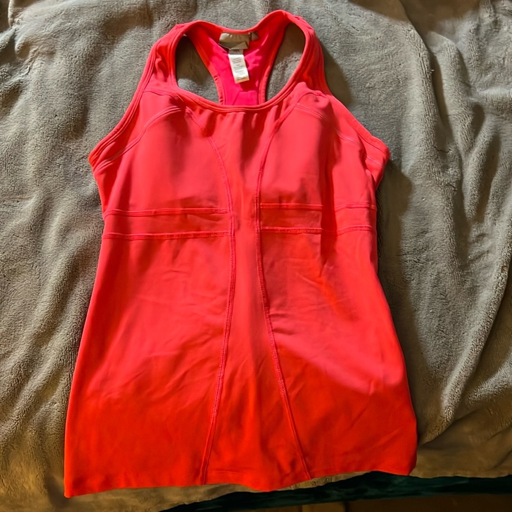 ATHLETA TANK NWOT